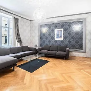 Carlton Wien