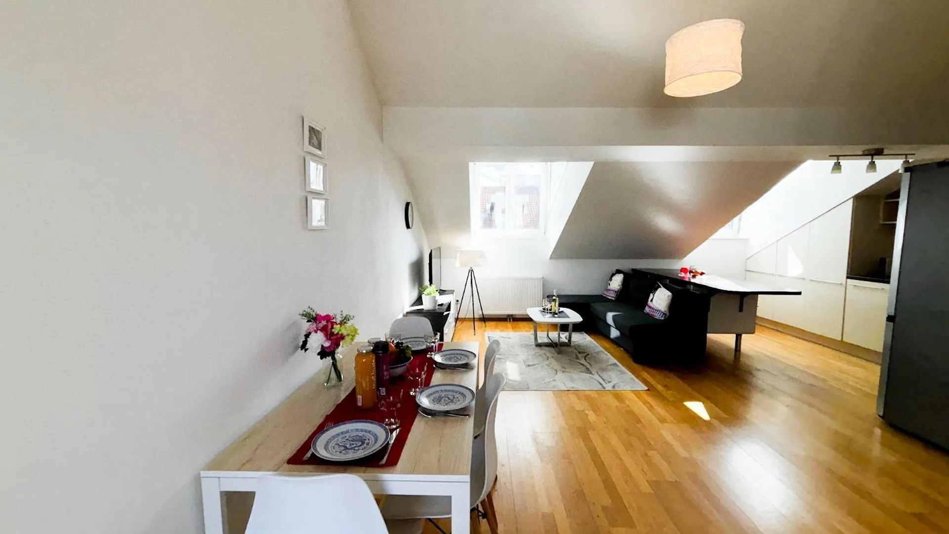 Sonniges Apartment Mit Terrasse, 15Min Ins Zentrum Vienna
