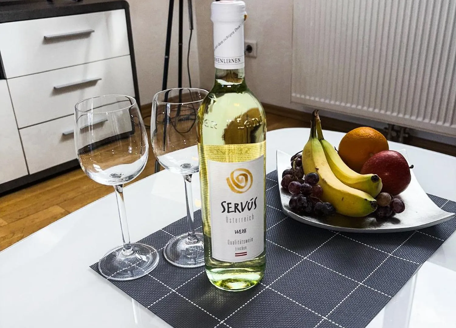 Sonniges Apartment Mit Terrasse, 15Min Ins Zentrum Vienna